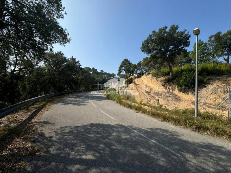 Foto 98e8d9d5-b04b-4a79-a993-04bf977e9f38. Terreno residencial se vende lote de parcelas en Lloret Blau - La Creu de Lloret Lloret de Mar