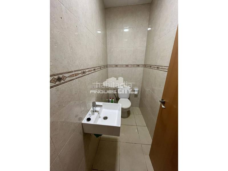 Foto 48bf7522-6b6a-4889-b7e7-8e539aacd1c9. Rent business premise in Calella