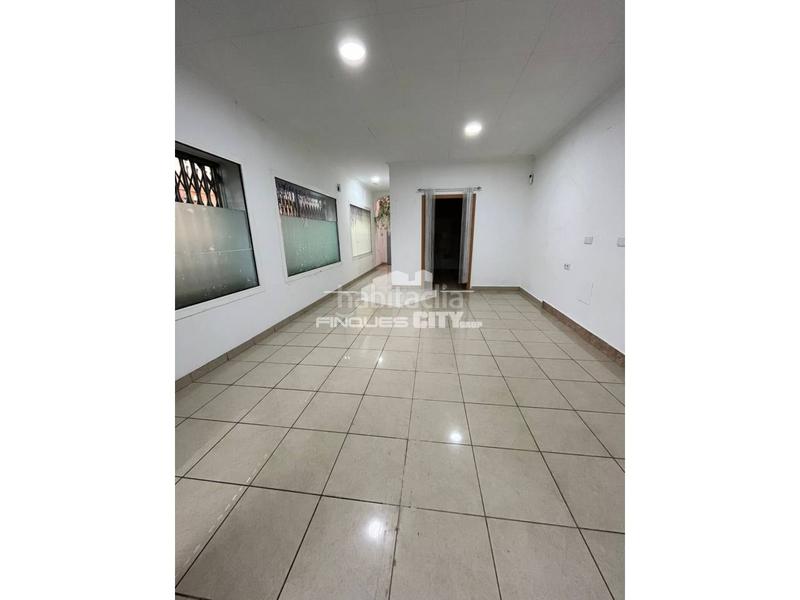 Foto 68646c23-4db5-4ad8-929c-b50de68c6e55. Rent business premise in Calella