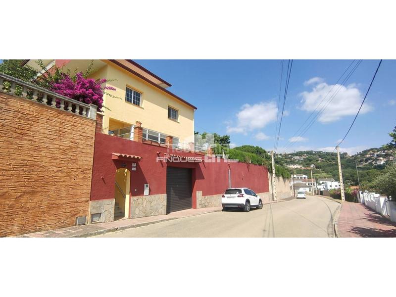 Foto bf4548ad-fa89-4dc4-b349-cc3990aa82dc. Chalet with heating parking pool in Sant Cebrià de Vallalta