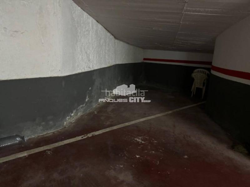 Foto ffdaec83-815f-4e72-ac3a-192f74a09bf2. Alquiler parking coche en turisme 90 alquiler de plazas de parking en Calella