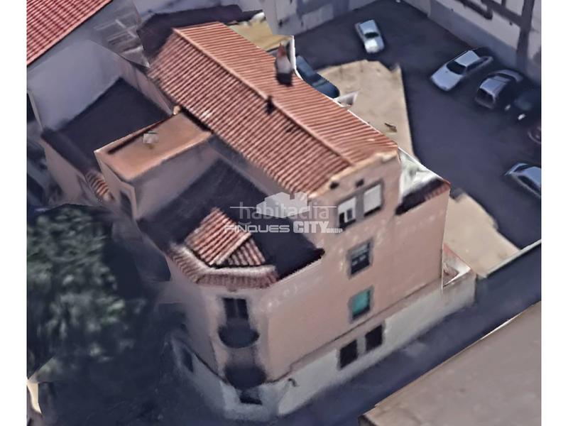 Foto 3e95e492-5320-444f-bc04-67289c599adc. Fabrikhalle in El Camp de l´Arpa del Clot Barcelona