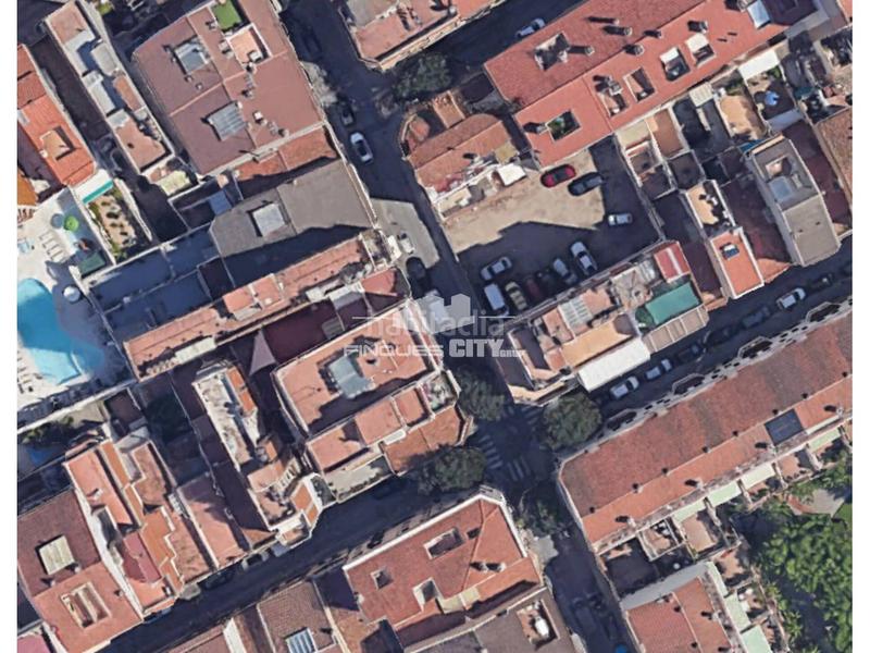 Foto fa082da1-22a4-49f9-af79-a80a597579d1. Fabrikhalle in El Camp de l´Arpa del Clot Barcelona