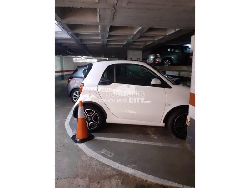 Foto bbd72c6f-7c6c-4521-99a1-eba256aa7593. Parking voiture dans casp 51 dans Dreta de l´Eixample Barcelona