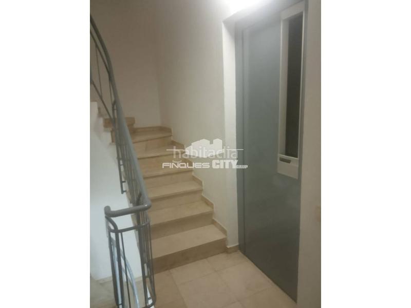 Foto 99737834-22a5-4ae1-890d-5bd4b4923998. Alquiler oficina despacho alquiler zona centro en Arenys de Mar