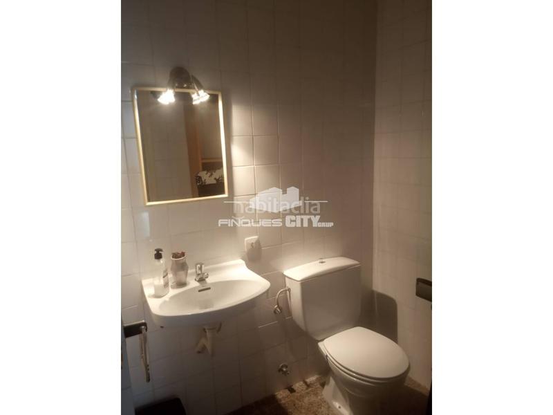 Foto 36242e11-d76a-480c-a998-b75075508db3. Miete büro in Centre Arenys de Mar