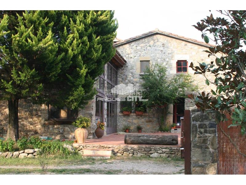 Foto ced3e83f-eef8-401c-bf06-1149dcfe0685. Masia amb calefacció a Sant Aniol de Finestres