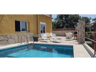 Location Appartement  Dalt de calella. Piso en alquiler en urbanización can carreras calella  vistas al