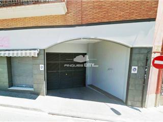 Parking coche en Romaní