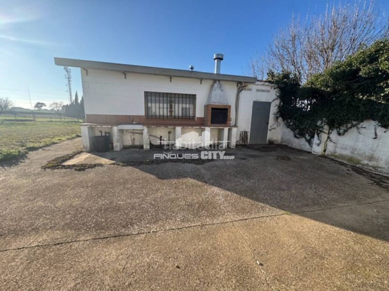 Foto 89126cc9-abe5-4e36-a0ef-0d31e2729447. Finca rústica a via cassa de la selva 4 a Llagostera