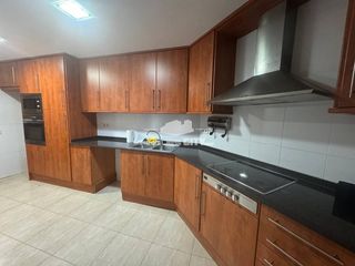 Piso  Paseo diputación. Gran planta baja patio terraza 2 baños