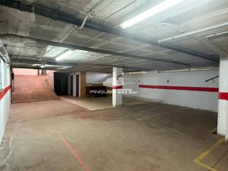 Lloguer Local Comercial a Calle llevant 4. Amplio localalmacén de 389 m en pineda de mar