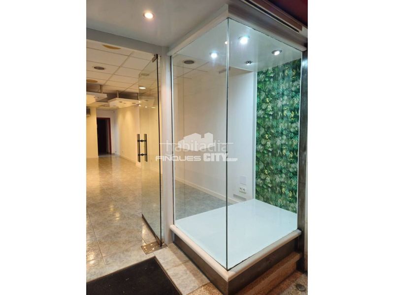 Foto 5cac7e5d-5e9e-4837-b5ca-35d796d4c342. Local comercial a calle mar 67 a Malgrat de Mar
