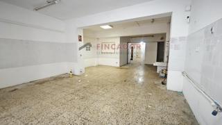 Business premise  Carrer de salinas