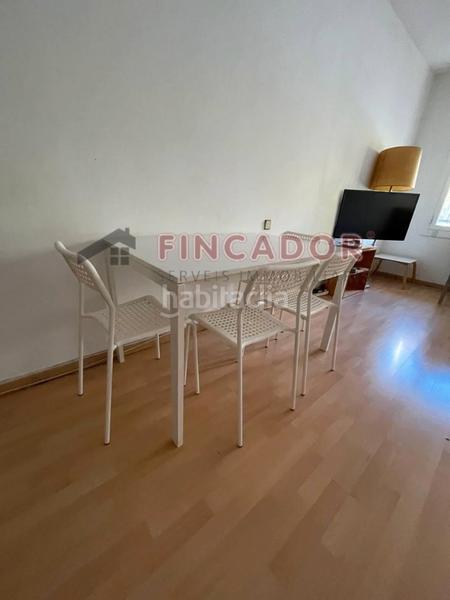 Foto 69030cf8-bbe8-4238-bc27-aebd56309143. Piso en Fort Pienc Barcelona
