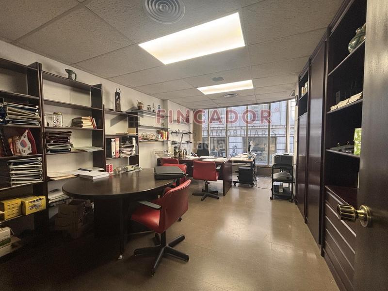 Foto 033700fd-ba89-4327-bd59-c25726efbae0. Büro mit heizung in St. Pere - Sta. Caterina - El Born Barcelona