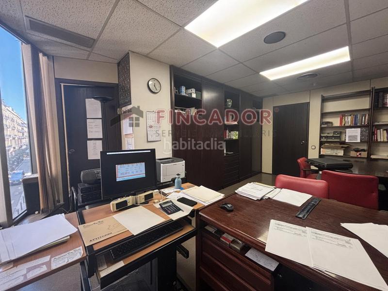 Foto f8100561-ff56-4655-996e-bcb629ef1efb. Büro mit heizung in St. Pere - Sta. Caterina - El Born Barcelona