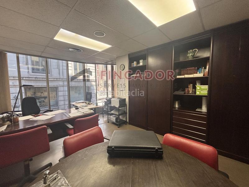 Foto d5e4b2e0-6125-4628-a140-24431555aef6. Office space with heating in St. Pere - Sta. Caterina - El Born Barcelona