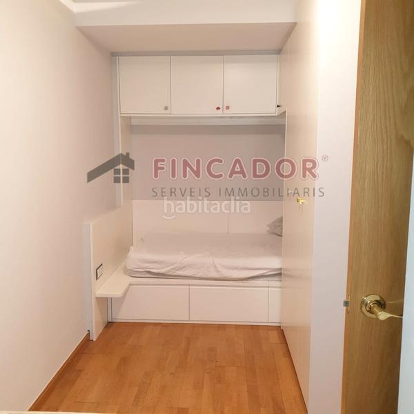 Foto b3b18515-f634-44fd-81be-48d7e19dc27c. Piso en Raval Barcelona