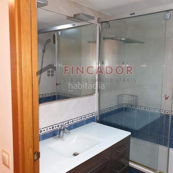 Foto e98cd6c3-c29b-4105-bfc1-528254550a8f. Piso en Raval Barcelona