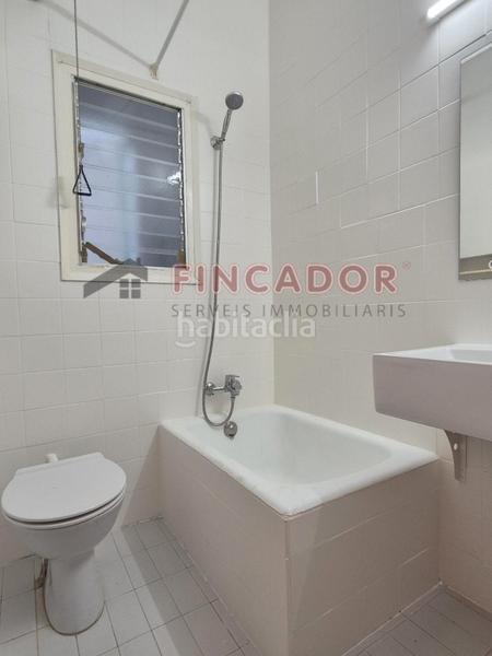 Foto 9458f63b-dbe6-4973-92fe-a1a3986b8876. Flat with heating in La Nova Esquerra de l´Eixample Barcelona