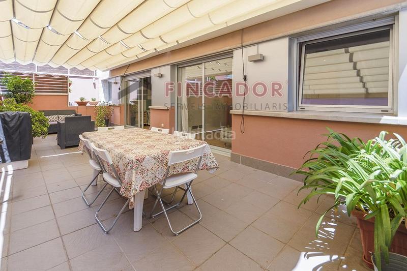 Foto 80081dee-e8d3-423d-8682-d7a3d336e290. Appartamento con riscaldamento parcheggio piscina in Barcelona