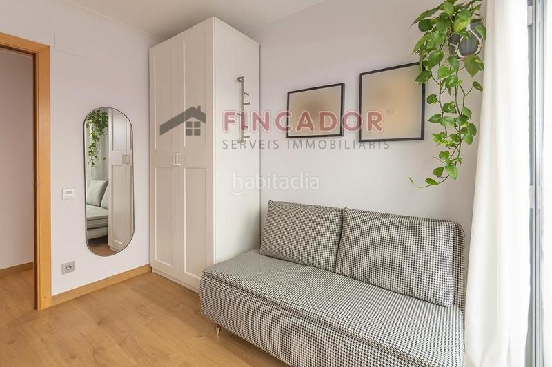 Foto f96354f3-3d44-4818-837d-3c5e3370233e. Appartamento con riscaldamento parcheggio piscina in Barcelona