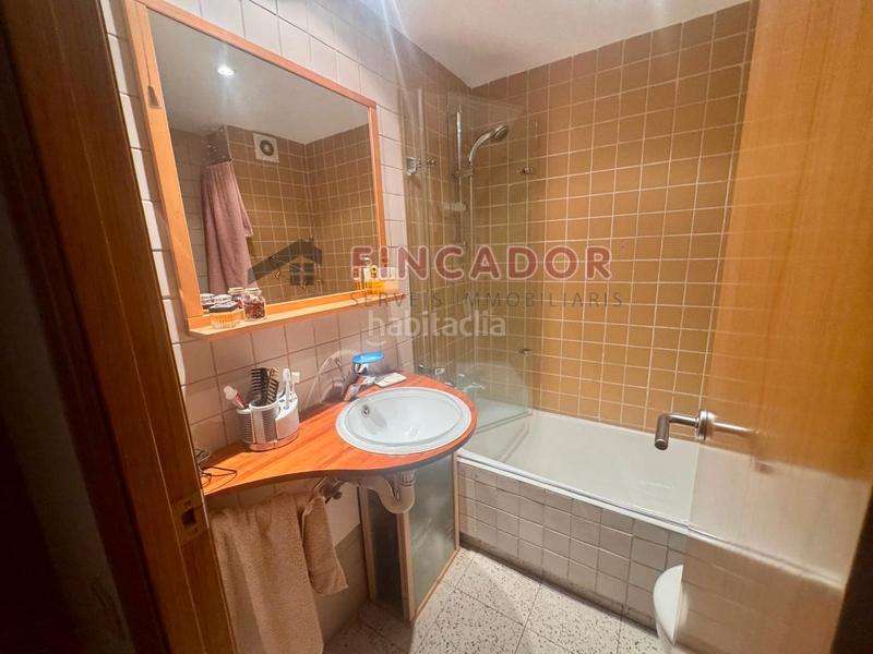 Foto 65ccdaca-d385-410f-8f9a-e50273431c4c. Appartamento con riscaldamento parcheggio in Guinardó Barcelona