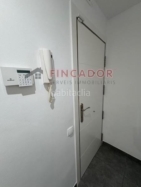 Foto 74d31b45-0c9d-44bb-bc73-52cb45a47a6c. Etagenwohnung mit heizung in Can Vidalet Esplugues de Llobregat