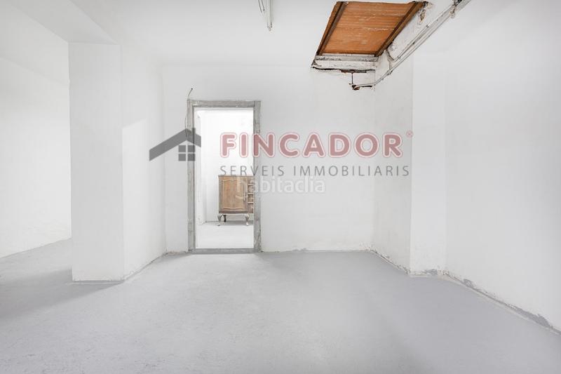 Foto c4d5fdf0-e466-4e65-a7b3-e00034f800d0. Business premise in Diagonal Mar i el Front Marítim del Poblenou Barcelona