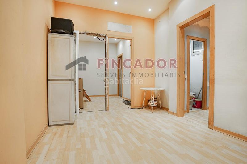 Foto 12d94eb6-64e2-411f-8861-4e4509e85dda. Local comercial en Diagonal Mar i el Front Marítim del Poblenou Barcelona