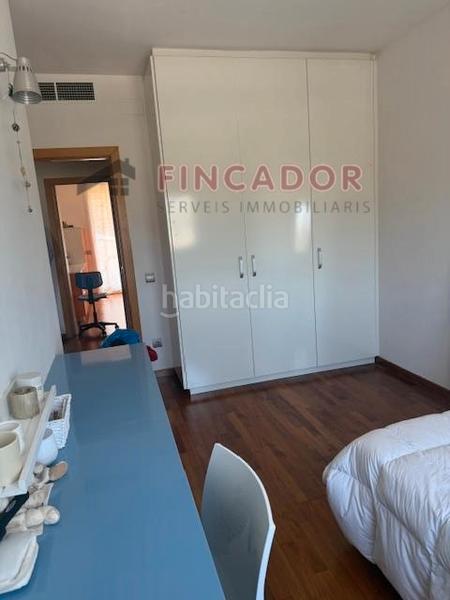 Foto 0c365e81-7414-4cd3-8c44-5419d3bdac7a. Casa a schiera con riscaldamento parcheggio piscina in Barcelona