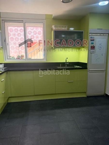 Foto 3f31560e-3fe7-4da5-9a5e-0d7c63f8c7f9. Casa a schiera con riscaldamento parcheggio piscina in Barcelona