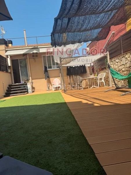 Foto 80676c58-135a-41c5-b7e6-e0ce25efd9e8. Casa adossada amb calefacció aparcament piscina a Barcelona