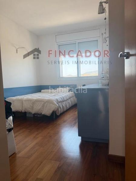 Foto e3ad5063-891f-41b8-81b1-3b1b92db9a19. Casa adossada amb calefacció aparcament piscina a Barcelona