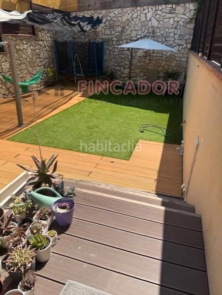 Foto 65c2c4d6-d162-47dd-8285-484248dfa903. Maison jumelée avec chauffage parking piscine dans Torre Baró Barcelona