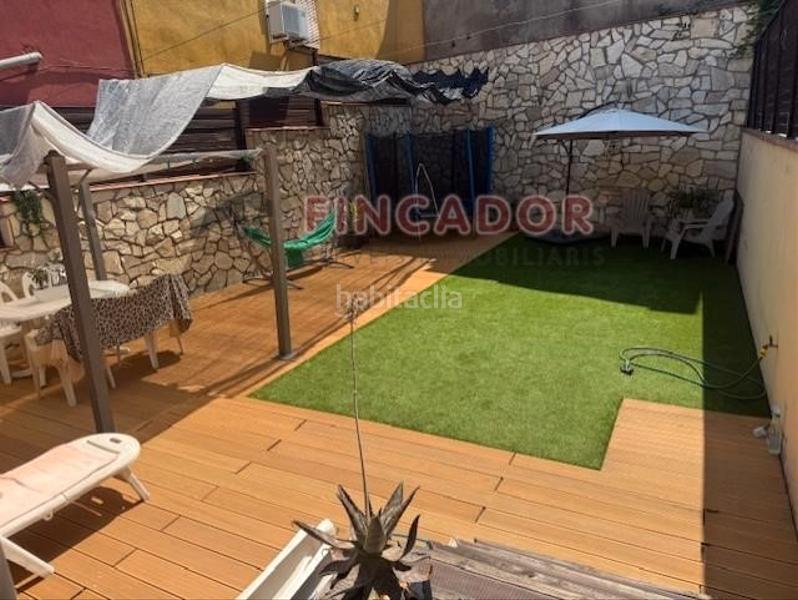 Foto eaf60018-c08a-48c3-8ca9-edc177d33236. Maison jumelée avec chauffage parking piscine dans Torre Baró Barcelona