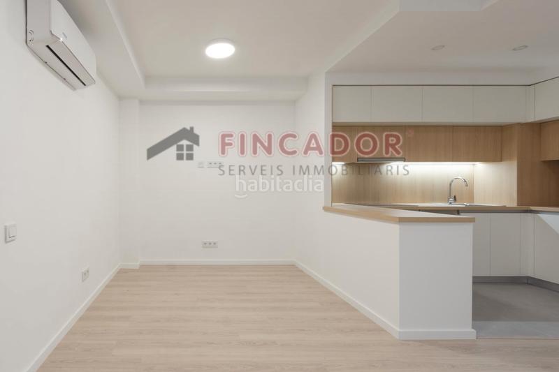 Foto 1ee0a8c1-d6d2-4dc4-9a0d-a31a09167491. Flat with heating in El Camp d´en Grassot i Gràcia Nova Barcelona