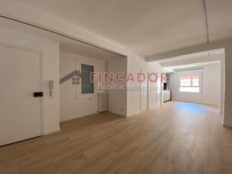 Foto 6f89a808-2294-4e45-870b-49af86e78867. Ufficio con riscaldamento in La Nova Esquerra de l´Eixample Barcelona