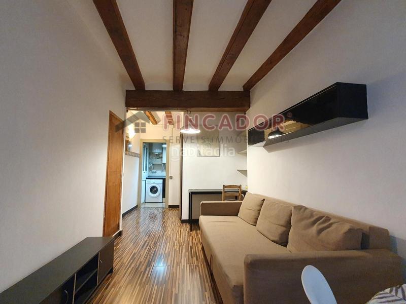 Foto 884d6889-14ec-4074-a92d-a3d597be5c73. Etagenwohnung mit heizung in Gòtic Barcelona