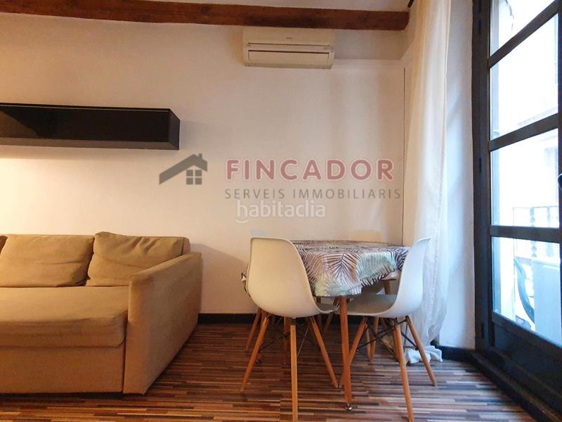 Foto 0e54debf-64b0-40d9-b1de-53cce0512399. Flat with heating in Gòtic Barcelona