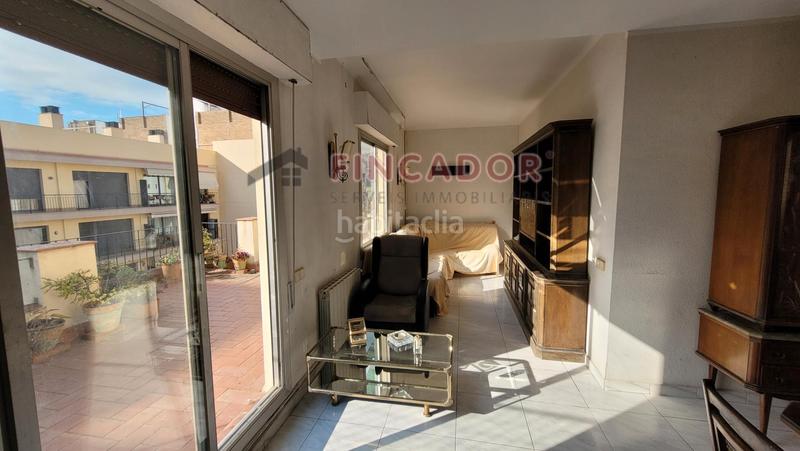 Foto 86ca70df-63ed-4237-9540-e3344f7bcf73. Dachwohnung mit heizung in Raval Barcelona