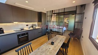 Attique  Plaça del pedró