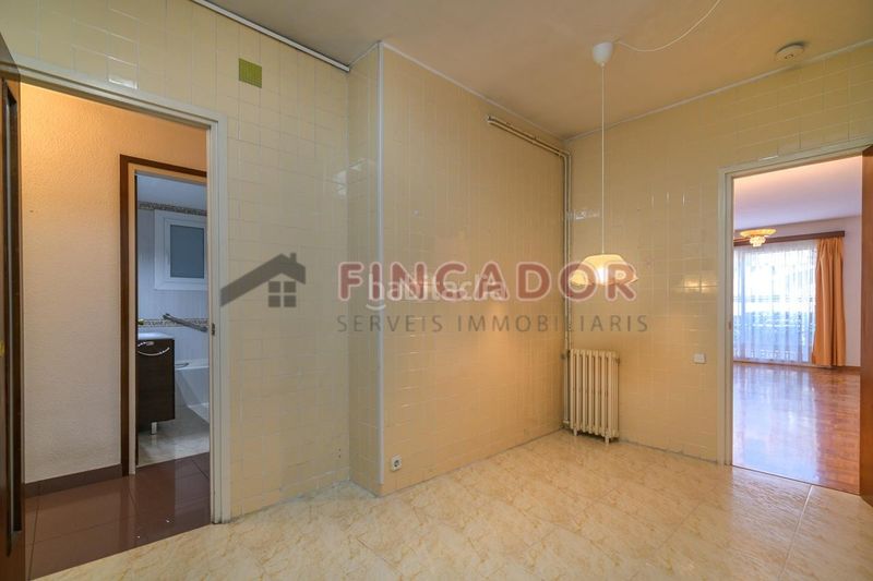 Foto 8b65388a-db96-43ae-a665-757879f5cf0a. Piso en Putget - Farró Barcelona