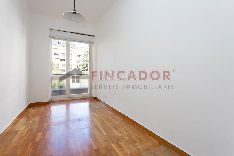 Foto 921830fb-46c3-4133-908c-4d15aa939a8c. Pis amb calefacció a Sarrià Barcelona