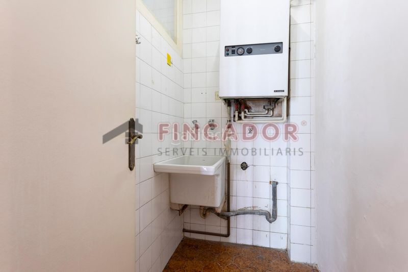 Foto d87e3d4e-a366-40bc-9469-c4c982f623d1. Pis amb calefacció a Sarrià Barcelona