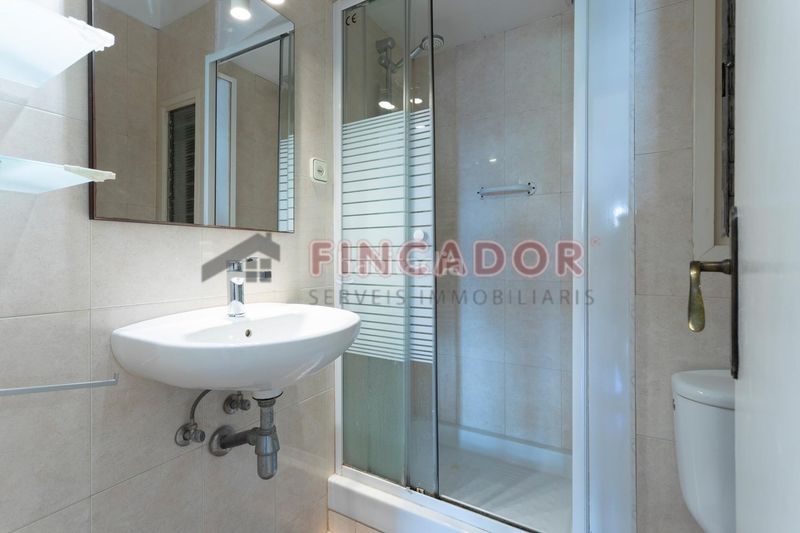 Foto db8c5832-3074-4cb5-a24c-03cf9b09825d. Pis amb calefacció a Sarrià Barcelona