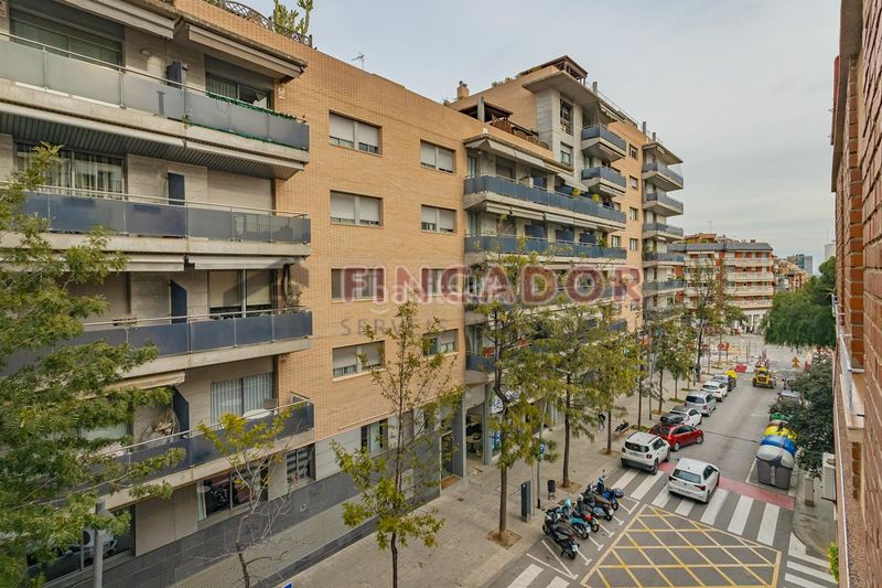 Foto 101e87f5-0117-425c-85a5-0f5a98d73372. Pis amb calefacció a Centre Esplugues de Llobregat