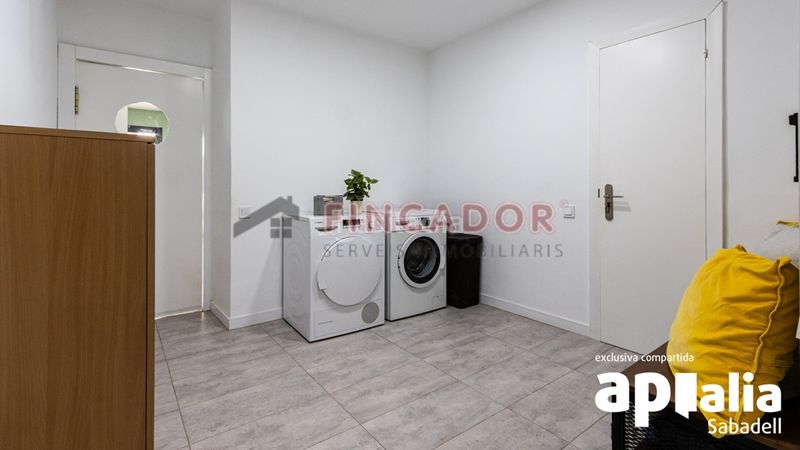 Foto 6ce60927-49bb-4837-a151-12a30f9a54fd. Casa amb xemeneia calefacció aparcament piscina a Sabadell