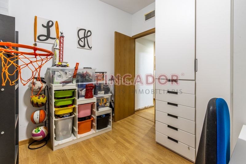 Foto 342fd2d3-1392-45f1-a472-87d8f7e95e2a. Appartamento con riscaldamento in Eixample Sabadell